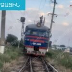 Ջրառատ գյուղում էլեկտրական լարը պոկվել և ընկել է Երևան-Գյումրի գնացքի վագոնի տանիքին․ հրդեհ է բռնկվել