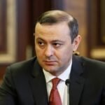 «Ժողովուրդ». Արմեն Գրիգորյանը վիրավորված հեռացել է․ Փաշինյանը փորձել է նրան համոզել, սակայն մերժել է