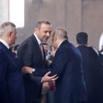Փաշինյանը՝ Արմեն Գրիգորյանի «Քայլ արա, մերժի՛ր Սերժին» գրքի շնորհանդեսինի